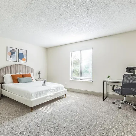 Rosehill Pointe 179 I Spacious 2 Bed 1 Bath